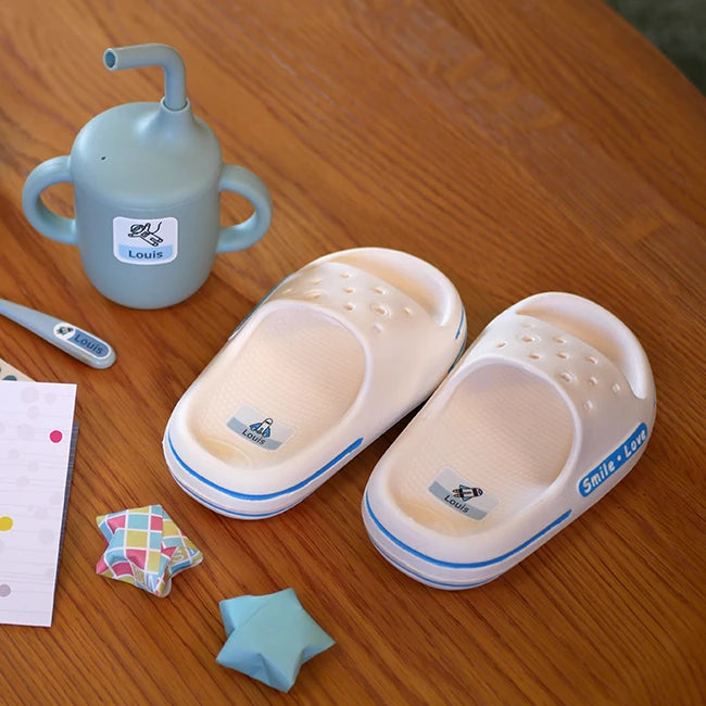 Stickers personnalisables pour enfants à coller sur des gobelets ou dans des chaussures