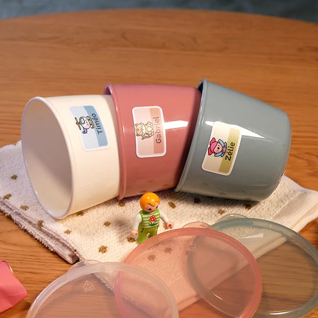 Petites étiquettes adhésives personnalisables pour identifier les objets des enfants à la maternelle